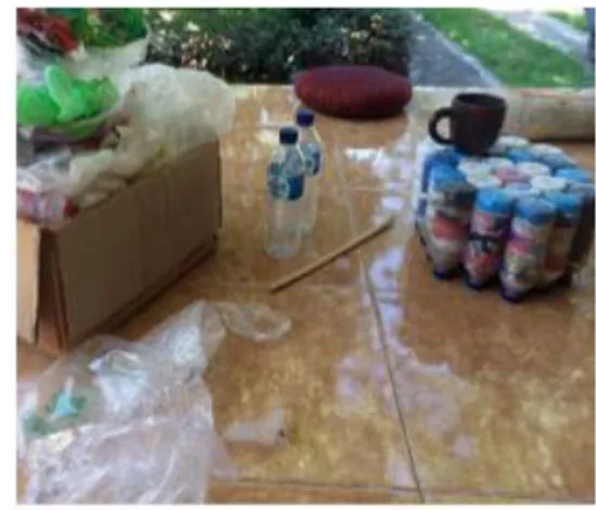 Gambar 1. Pemanfaatan sampah rumah  tangga dalam pembuatan Ecobrick. 