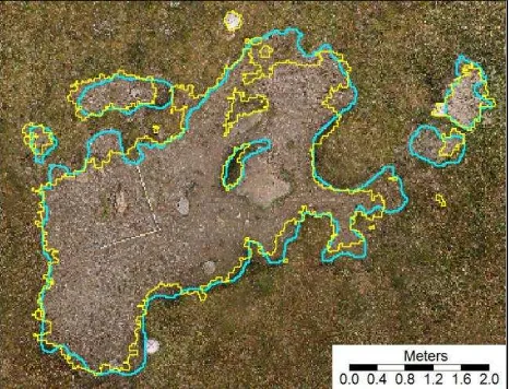 Figure 5: Gradient-like transition from eroded to grass. The segment in the middle (yellow boundaries) covers the transition zone