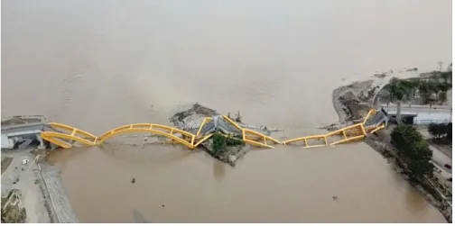 Gambar 11 Kerusakan Jembatan Palu IV 