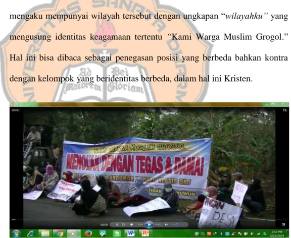 Gambar 4. Demo penolakan 16 September 2016 di lokasi Dusun Grogol I (sumber:  dok. Video dari Klasis) 
