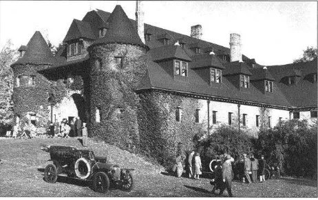 Figure 2. Larz Anderson Auto Museum on opening day in 1953. Source: Evan P. Ide 