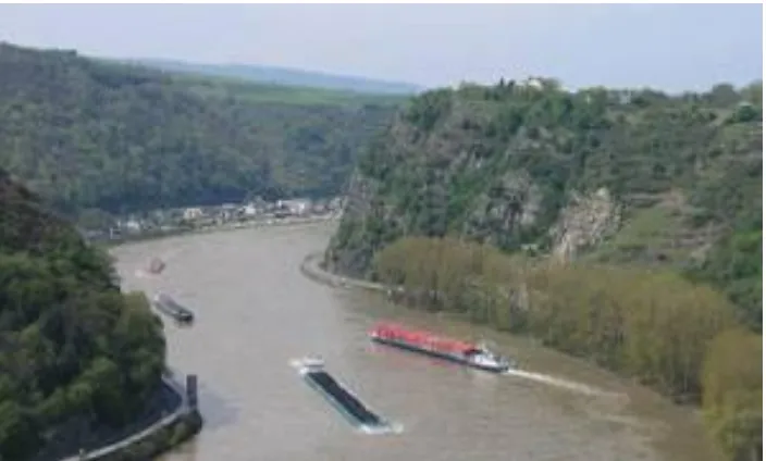 Gambar II.6. Penggal sungai Rhein di Jerman Sumber: TA Jefri Nur Arifin I0202058 FT Arsitektur UNS 