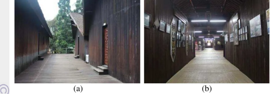 Gambar 12  Bagian rumah adat  Betang Kalimantan Tengah; (a) bagian belakang  bangunan; (b) bagian dalam bangunan