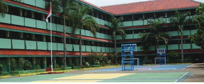 Gambar 4.2 Gedung sekolah merupakan fasiltas umum yang disediakan oleh pemerintah daerah dalam menjalankan desentralisasi dengan maksimal.