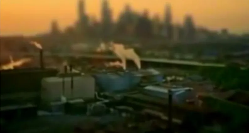Gambar XXVIII: Potongan clip video ‘’Harrowdown Hill’’ karya Thom  Yorke 