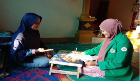 Foto 1. Wawancara Peneliti Dengan Ibu Nur Hidayati Selaku Kepala RA Jauharotul  Mualimin Gayau Sakti 