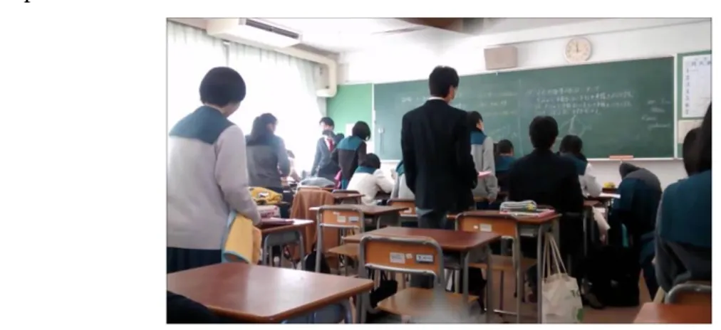 Gambar 2.1 Siswa SMA di jepang yang menggunakan system Full day.  Sumber : https://i.ytimg.com/vi/RU7gWQNyuSw/maxresdefault.jpg (Akses : 21/02/2017, 18:24 WIB)
