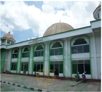 Gambar 10 : Bagian depan Masjid Sultan Muhammad Salahuddin 