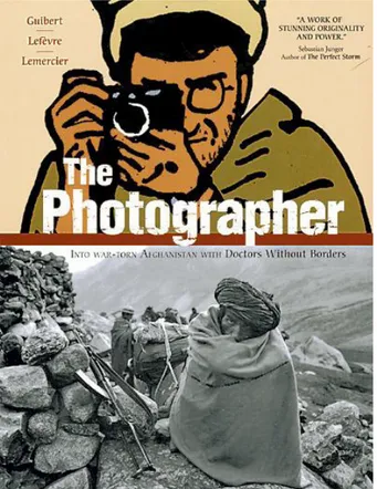 Gambar 1 Sampul buku The Photographer (Dokumentasi Pribadi)