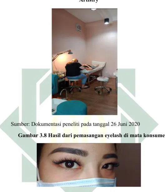 Gambar 3.7 Proses pemasangan bulu mata (eyelash) di salon Bella  Artistry 
