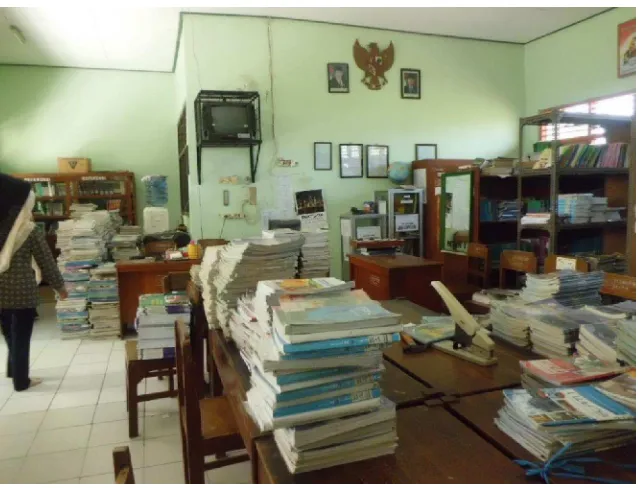 Gambar perpustakaan MTS N 1 Semarang 