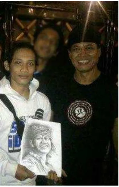 Gambar 2.1 Tony Q Rastafara (Sumber: dokumentasi penulis)