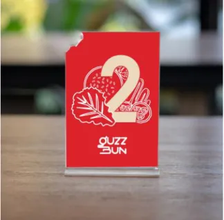Gambar 3.8. Tent Card Opsi 1