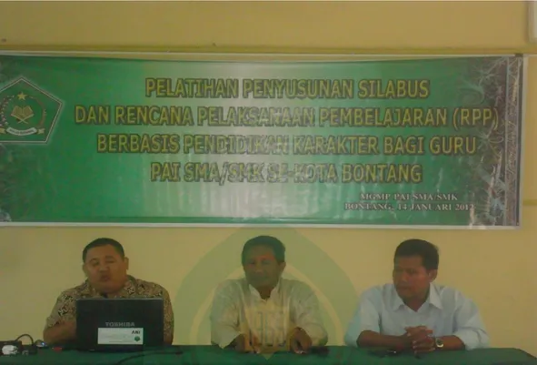 Foto Kegiatan Pelatihan Penyusunan Perangkat Pembelajaran Guru PAI  SMA/SMK Kota Bontang, Tanggal 14 Januari 2012 