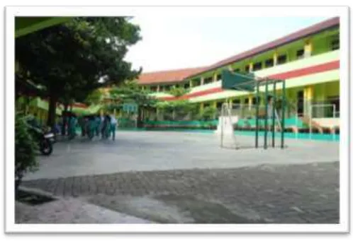 Gambar 4.1 Keadaan Gedung SMP Negeri 8 Semarang  