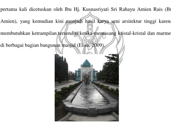 Gambar 1.1. Masjid Kristal Khadija Yogyakarta. (Sumber Penulis, Feb. 2014)