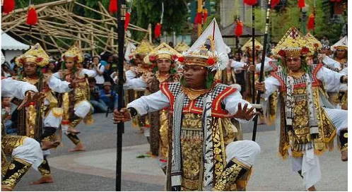 Gambar 4, Tari Sanghyang Dedari