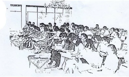 Gambar 2 : Ceramah tentang kenakalan remaja oleh Pokja 1 Sumber : Buku Memori TP PKK Kota Semarang tahun 1980-1985 