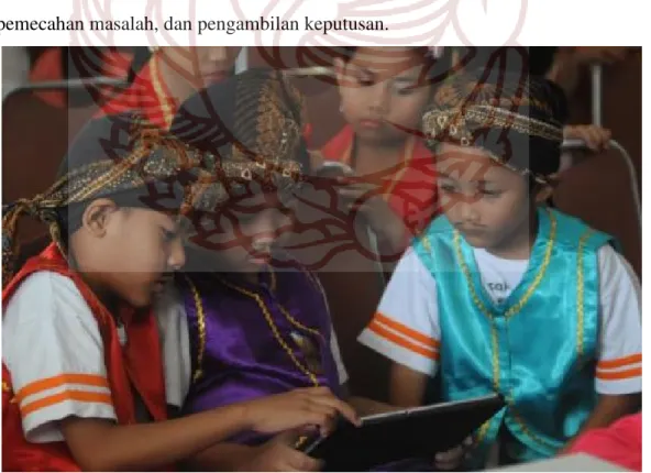 Gambar 2. Anak-anak bermain iPad (bisnis-jateng.com) 