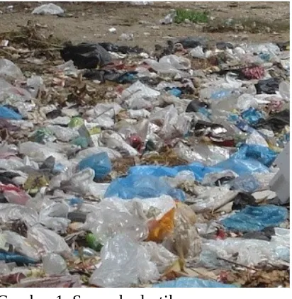 Gambar 1. Sampah plastik