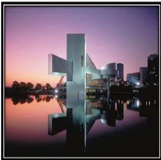 Gambar 2.13 Exterior Rock and Roll Hall of Fame malam  