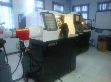 Gambar 2.1 Mesin bubut CNC - Denford Cyclone P. 