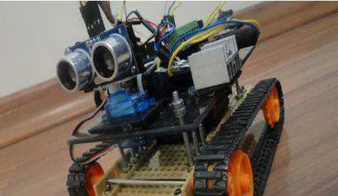 Gambar 2.3  Robot berbasis Arduino Uno 