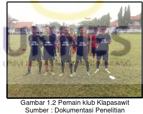 Gambar 1.2 Pemain klub Klapasawit 