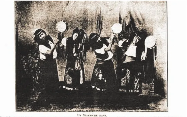 Figure 5. Bangsawan Prampoewan from Surabaya in gypsy dress. Left to right: Anna Liem Sian Tjay; Rosa Tio Siek Giok; Josephine Liem Sian Tjay; and Noes Lie Khai Tjiang performed “Spanish Dance” (source: Weekblad voor Indië 18-10-1908).