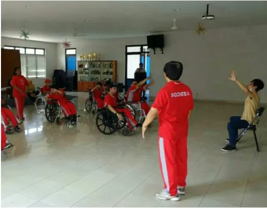 Figure 3. Anak Penyandang Disabilitas perwakilan YPAC Jakarta sedang berlatih untuk tampil dalam An Inclusive Dance 