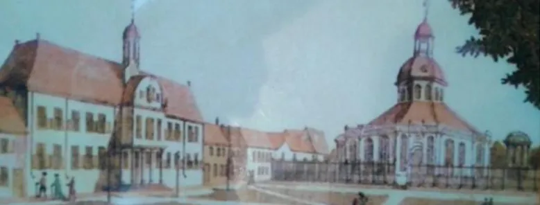 Gambar 1 Gedung Balaikota Batavia (kiri) yang sekarang menjadi Museum Fatahillah pada abad 17  Sumber: Sketsa G.M