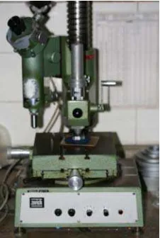 Gambar 3.9. Mikroskop Optik 