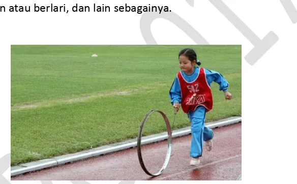 Gambar 5.1 Contoh energi kinetik rotasi adalah roda yang digelindingkan dan anak yang sedang berlari 