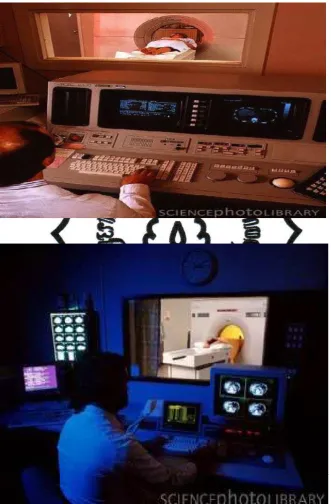 Gambar 2. Ruang control CT-Scan dari balik tabir atau shielding. Sumber : Data Sekunder (Dokumen Tim Blog Wikipedia, 2011) 
