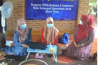 Gambar 2. Sosialisasi Pengenalan E-Commerce 