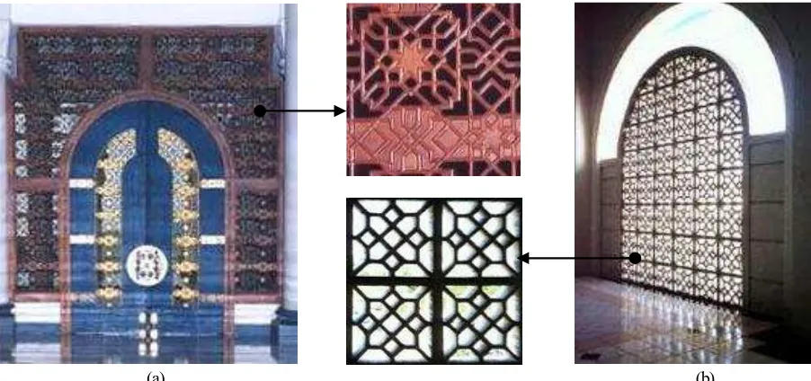 Gambar 10.  (a) Motif geometris pada dinding liwan lantai satu khususnya pada kerawang dan pintu besar, serta (b) dinding liwan lantai dua