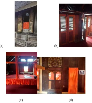 Gambar 4.19 Foto Tampak Jendela (a)Tonggak dalam dari Kayu juar (b) 2 pintu masuk (c) 