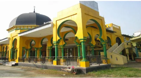 Gambar Bagian Sisi Timur Masjid Raya Al-Osmani Medan Labuhan Kota Medan 