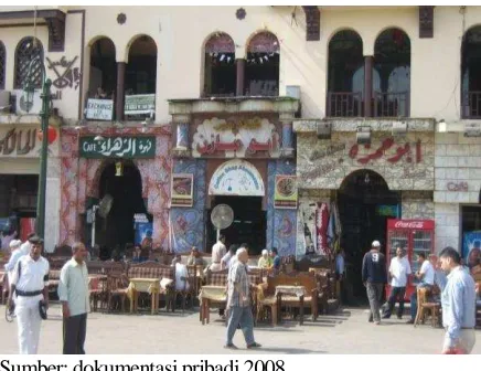 Gambar 4. Cafe-cafe di Bazaar Khan el-Khalili 