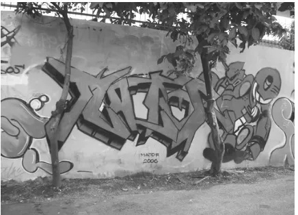 Gambar 3. Graffiti di Surabaya (Insane Crew)  