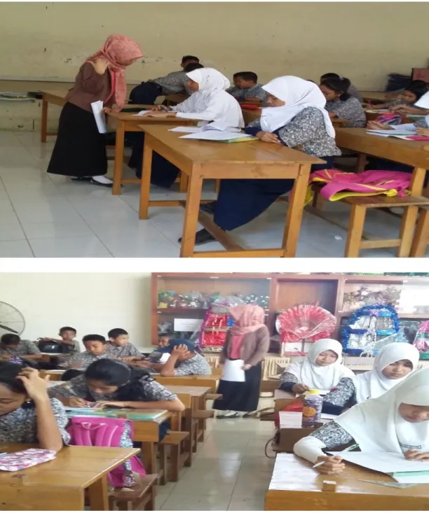 Foto Ketika Melakukuakan Pembagian Angket   Kepada Peserta Didik Di SMP Negeri 13 Makassar 