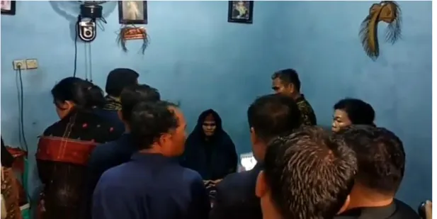 Gambar 10 : Mangungkap Tujung 