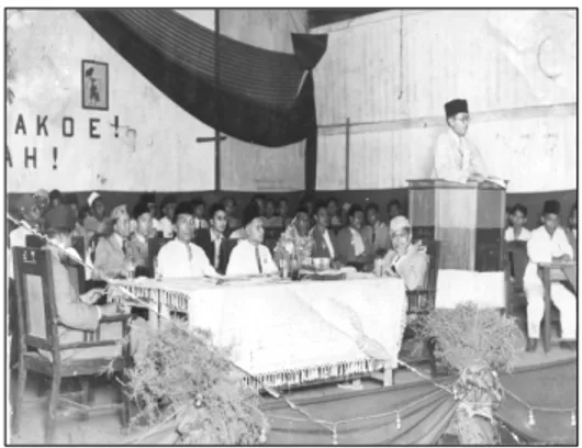 Gambar 2. Suasana rapat pembentukan  pengurus Parindra cabang Barabai, tahun 1939. 