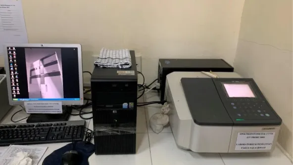 Gambar 3. Spektrofotometer UV-Vis 