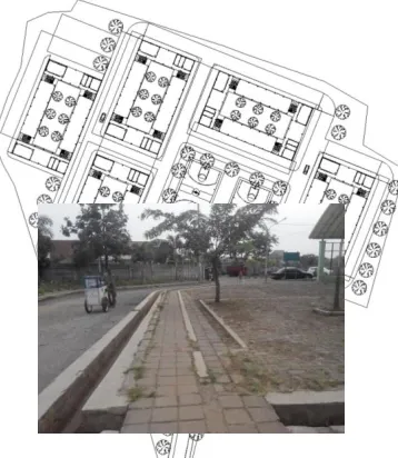 Gambar 3.13 Lapangan Rumput dan Material    