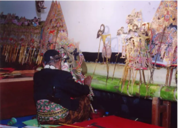 Gambar 3: Adegan Kala dimandikan, dan 