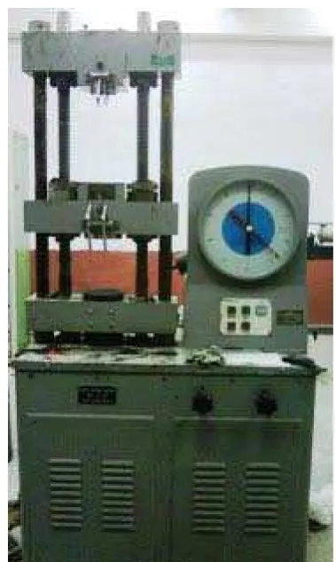 Gambar 3.9 Torsee Universal Testing Machine 