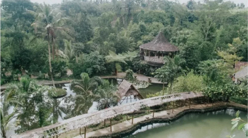Gambar 1. 1 Desa Wisata Pentingsari, Yogyakarta  Sumber: (Admin, 2017) 