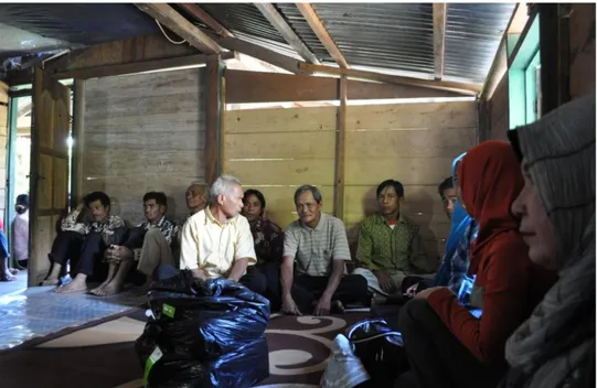 Gambar 12. Pertemuan dengan warga KAT di Rumah Tokay Tongkoh Desa  Sulaku 