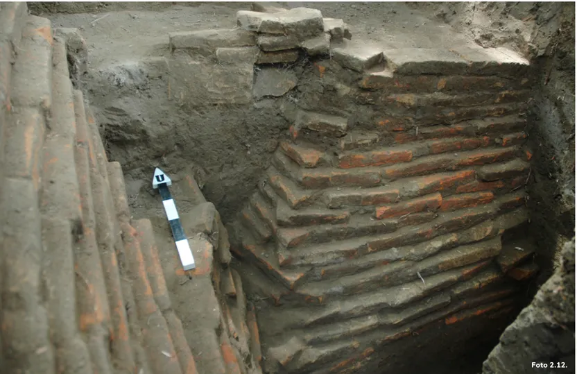 Foto 2.12. Temuan struktur bata yang ada di Situs Lemah Duwur. (Sumber: Dinas Kebudayaan, 2013)12